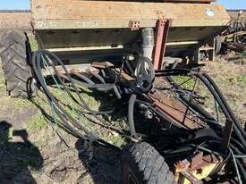 John Shearer 3T Seed Cart - picture2' - Click to enlarge