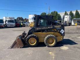 New Holland LX665 Loader (Skid Steer) - picture2' - Click to enlarge