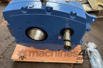 Sumitomo H4Y315-20-ET000, 20:1 ratio, shaft mount reduction gearbox, Un  Sumitomo H4Y315-20-ET000, 20:1 ratio, shaft mount reduction gearbox, Un