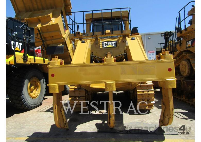caption CAT D10T2LRC Track Type Tractors