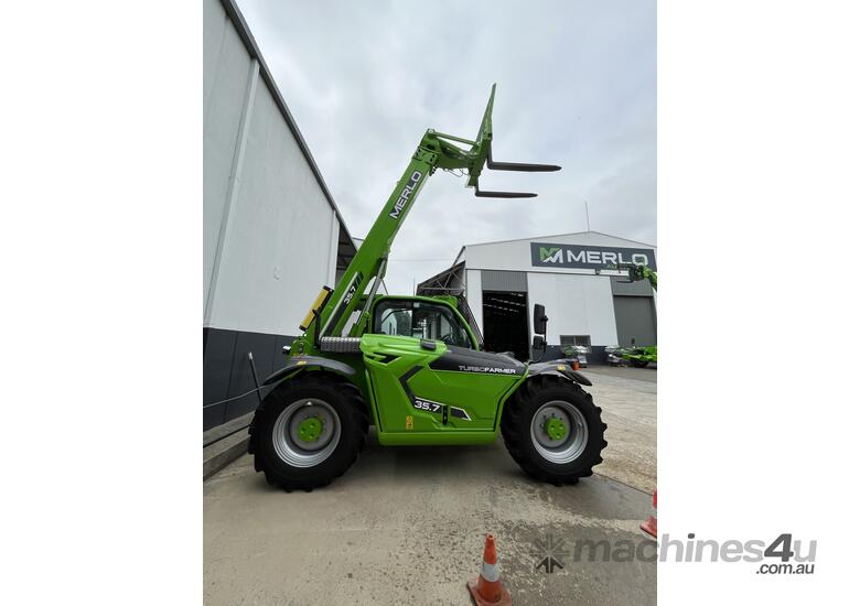 Merlo Telehandler: Turbofamer 35.7-115EE Medium capacity 3.5 tons capacity 6.5m lift height