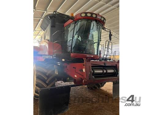 2005 Case IH AFX8010 Combines