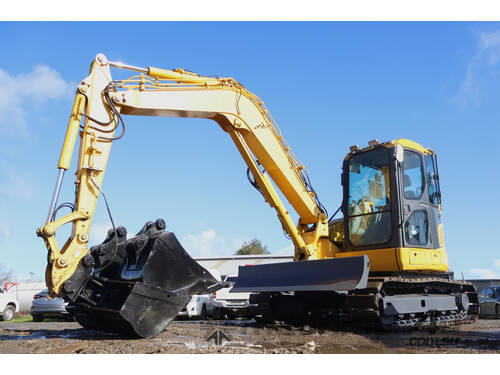 2010 Komatsu PC88MR-8