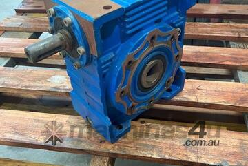 Worm Gearbox (Ratio 7.5:1)