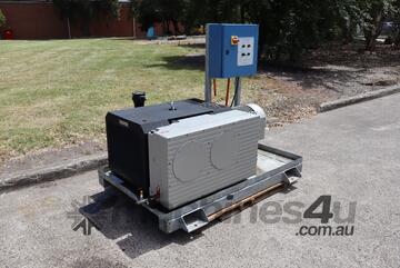 Industrial Large Rotary Vane Vacuum Pump 550m3/h - Rietschle VC500 Industrial Large Rotary Vane Vacuum Pump 550m3/h - Rietschle VC500