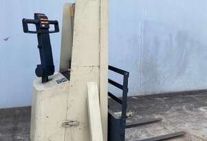 Electric Walkie stacker ever reliable Crown 20IMT130A no licence required