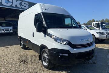 Iveco 2021   Daily 35S13