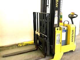 HYSTER W30ZR Reach Stacker - picture1' - Click to enlarge