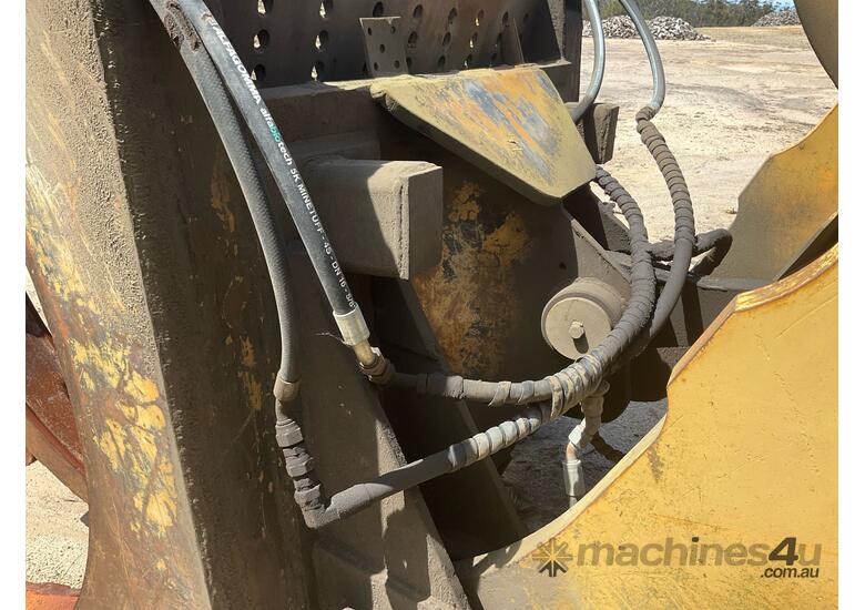 caption TCM 870 Wheeled Loader