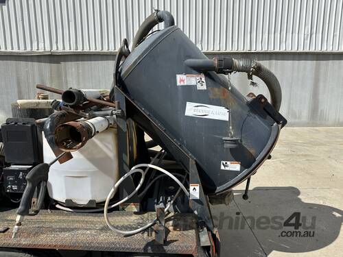 caption 2008 PML Trailers Dual Axle NDD Vacuum Trailer