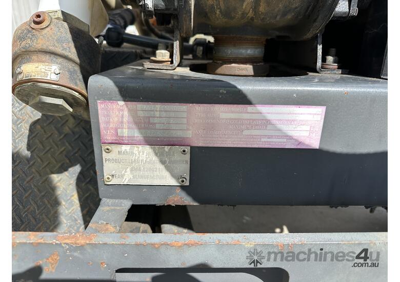 caption 2008 PML Trailers Dual Axle NDD Vacuum Trailer