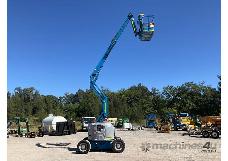 caption 2005 Genie Z-34/22 Knuckle Boom