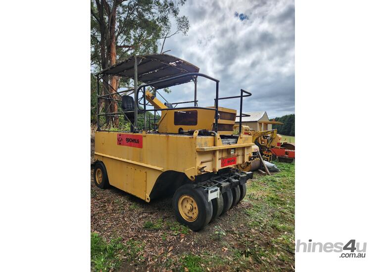 caption 16 Tonne Multi Wheel Roller - Pacific RP16 - 1988