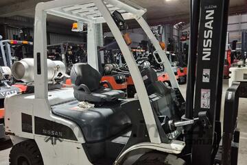 [EOFY Sale!] Nissan UG1FA35DU Forklift | 3.5 Tonne Capacity | 2016 Model | Power & Precision