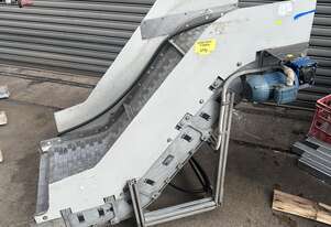 DYNA CON Plastic link cleated belt motorised 960mm elevator conveyor 0.37kw 600mm wide