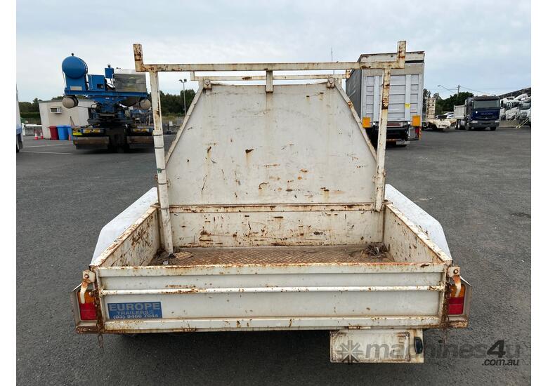 caption 2019 Europe Trailers Box Tandem Axle Box Trailer