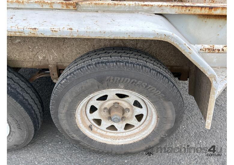 caption 2019 Europe Trailers Box Tandem Axle Box Trailer