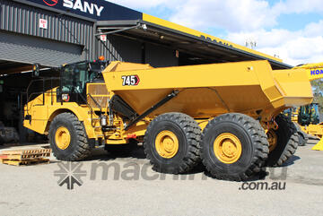 Caterpillar Articulated Dump Truck - 40t for  