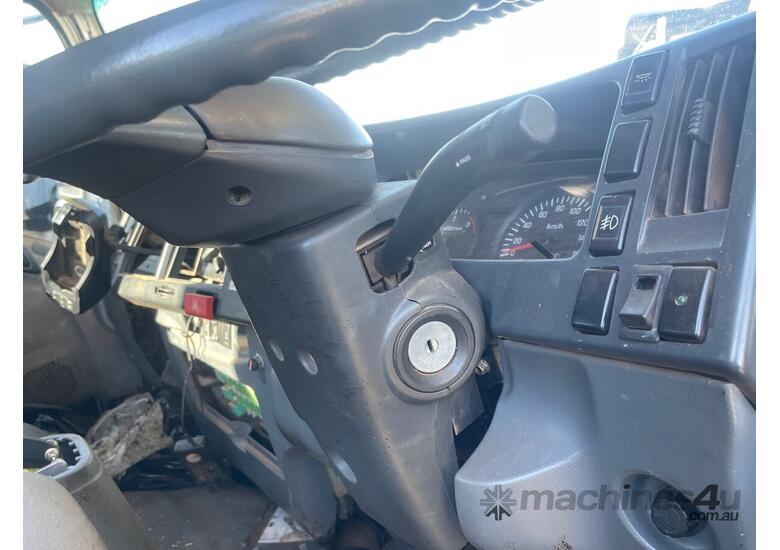 caption 2009 Isuzu FRR600 Crane Tipper Day Cab
