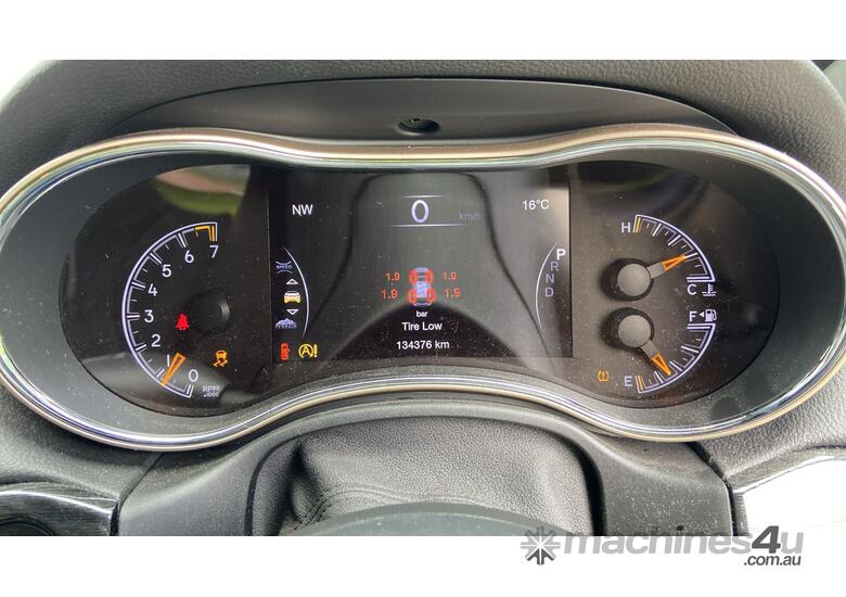 caption 2017 Jeep Grand Cherokee Blackhawk Petrol (WOVR - Repairable Write off)