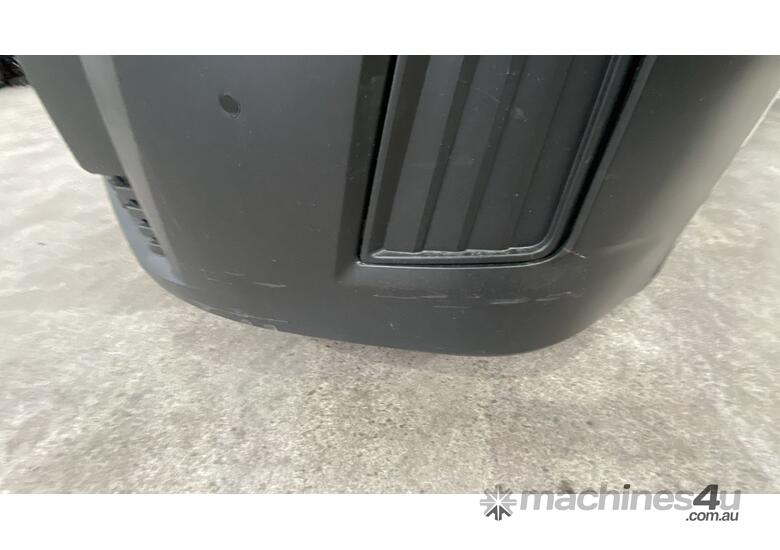 caption 2022 Toyota Hiace LWB Van T/Diesel (Auto)