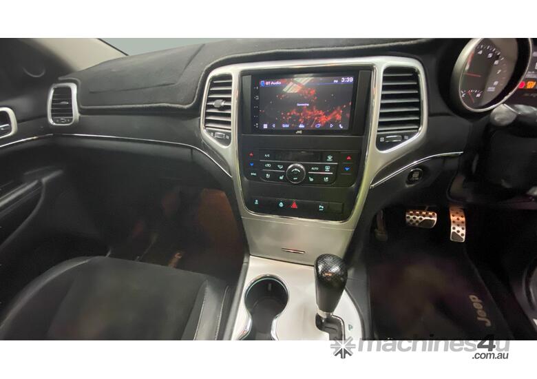 caption 2012 Jeep Grand Cherokee SRT-8 Wagon V8 Petrol (Auto)