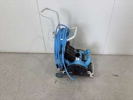 Robotek Robo Pro30 Pool Cleaner (Ex-Council) - picture2' - Click to enlarge