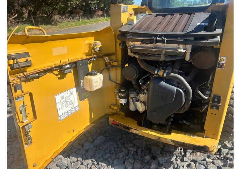 2010 Caterpillar 216B