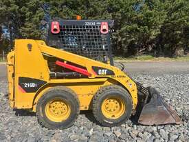 2010 Caterpillar 216B - picture13' - Click to enlarge