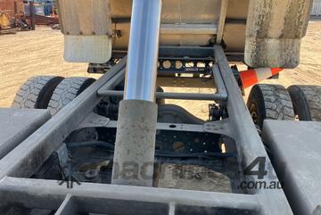 Isuzu 2012   NPR 2 Way Tipper Isuzu 2012   NPR 2 Way Tipper