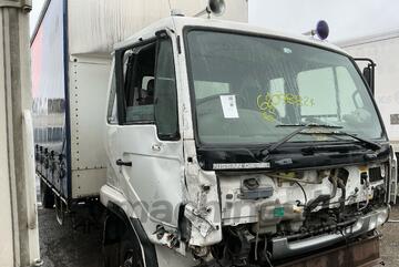 2000 Nissan UD MKB210 Curtainsider