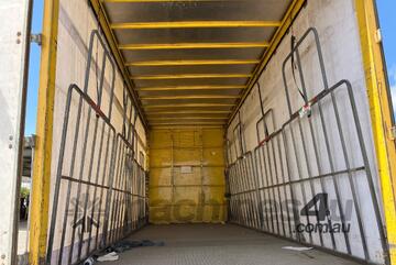 2007 Mitsubishi Fighter FM600 Curtainsider Day Cab