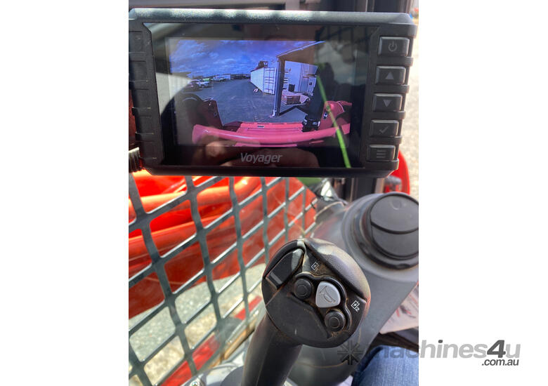 Kubota SVL75-2 Skid Steer Loader