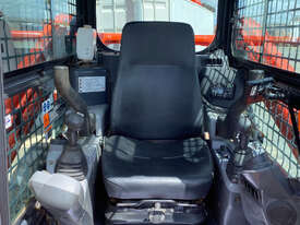 Kubota SVL75-2 Skid Steer Loader - picture2' - Click to enlarge