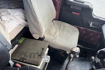 2014 Kenworth T909 Prime Mover Sleeper Cab