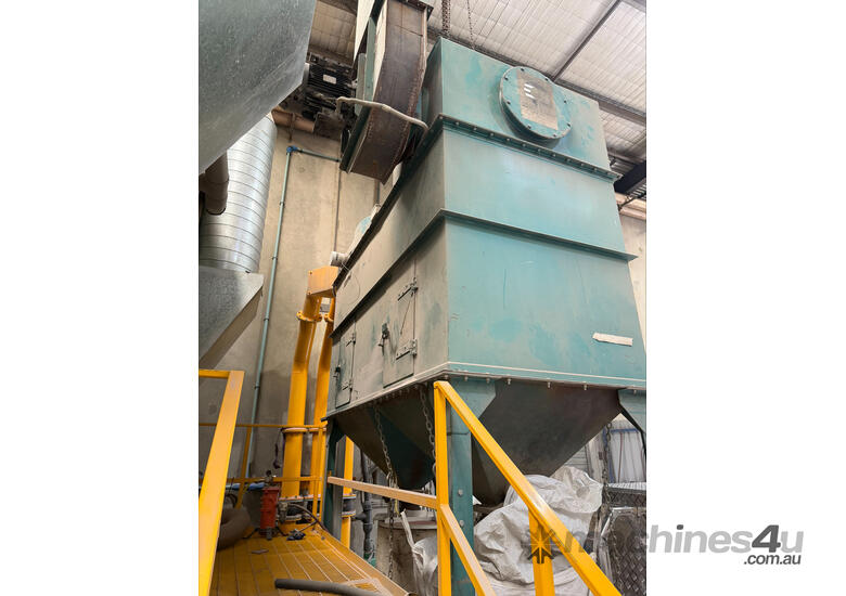 Sandblast recovery unit