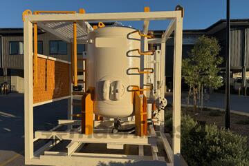 Fully Refurbished 1 off 3 Tonne Blast Pot with 2 off 3-Way Thompson Valves