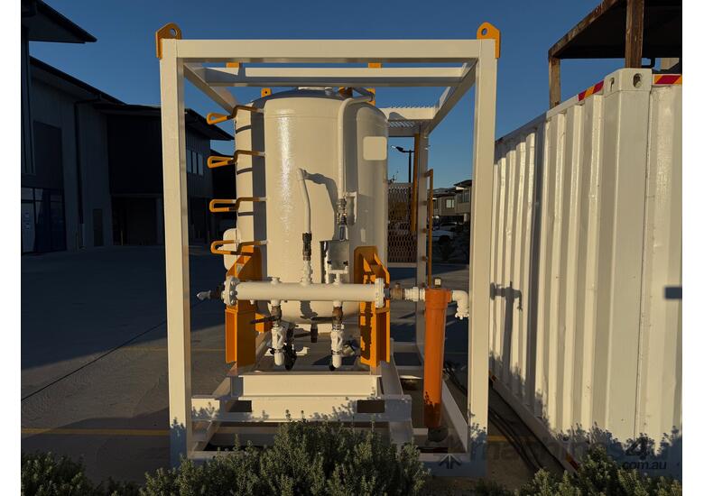 Fully Refurbished 1 off 3 Tonne Blast Pot with 2 off 3-Way Thompson Valves 