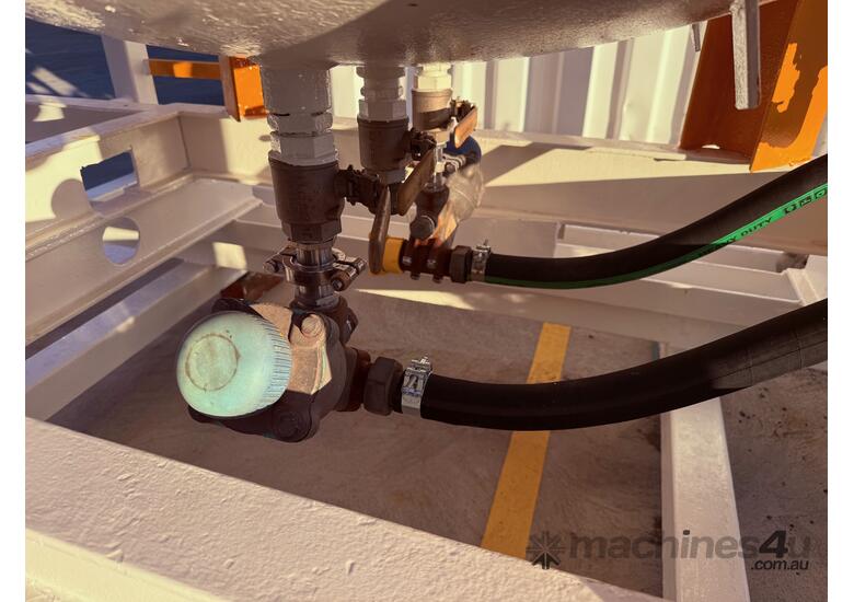 Fully Refurbished 1 off 3 Tonne Blast Pot with 2 off 3-Way Thompson Valves 