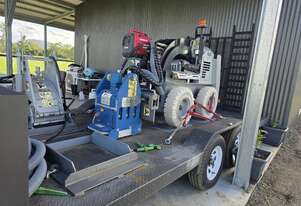 Kanga wb827 with schibeci attachments and trailer