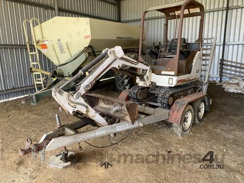 2005 Bobcat 322G Mini Excavator And Trailer