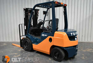 Toyota 8FD25 2.5 Tonne Diesel Forklift 4.3m Container Mast 4th Hydraulic Valve