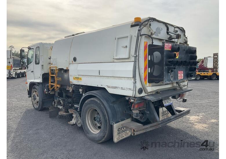 2010 Hino FG1J Dual Control Road Sweeper