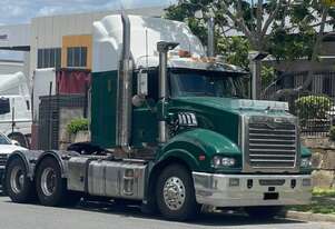 Mack 2016   Trident Prime Mover