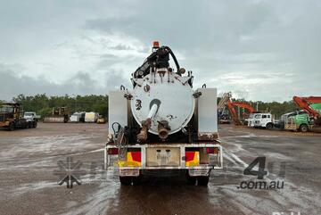 2013 Isuzu FTS 800 Vacuum Truck