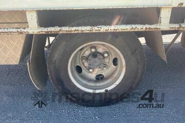 2020 Hino 300 616 Service Body / Tray Top