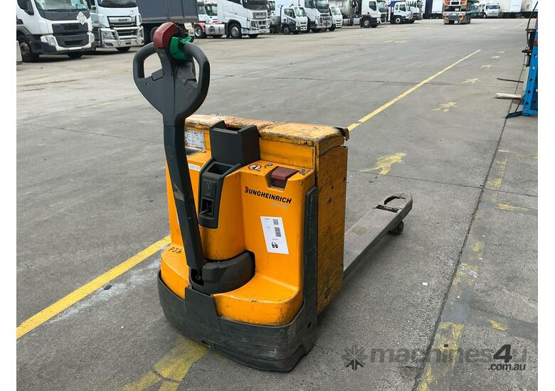 2011 Jungheinrich EJE116 Electric Pallet Jack