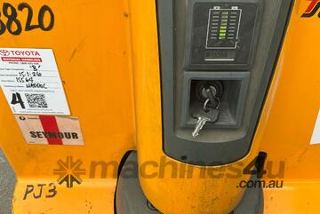 2011 Jungheinrich EJE116 Electric Pallet Jack