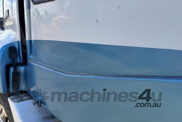 2004 Iveco Powerstar 6X4 Tipper Truck