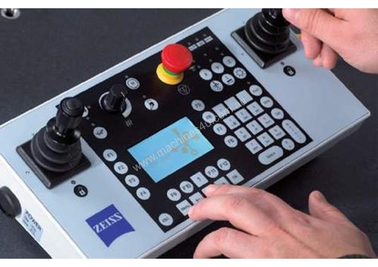 caption SPECTRUM II CMM